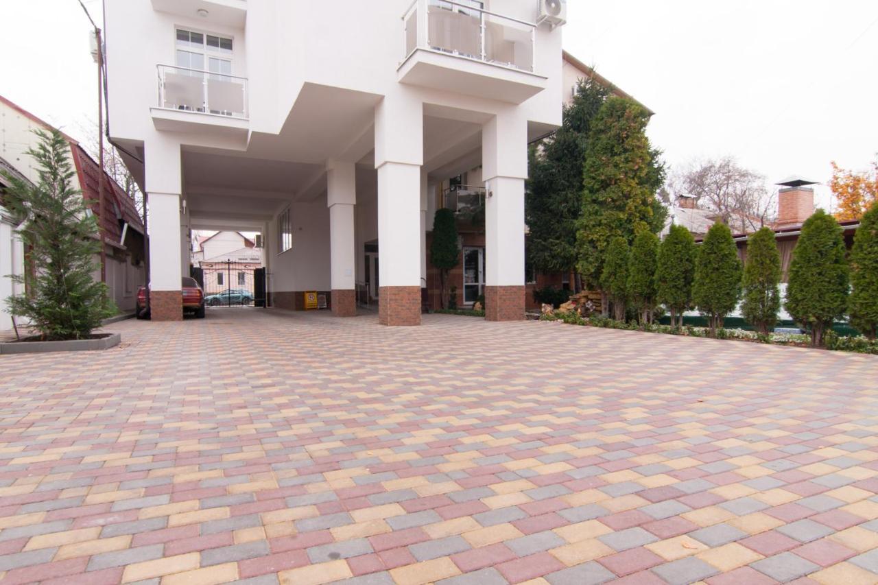 Klassik Hotel Kischinau Exterior foto